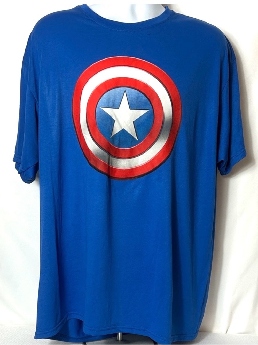 Marvel Captain America Men’s Size 2X Short Sleeve Blue Shield on Front T-shirt